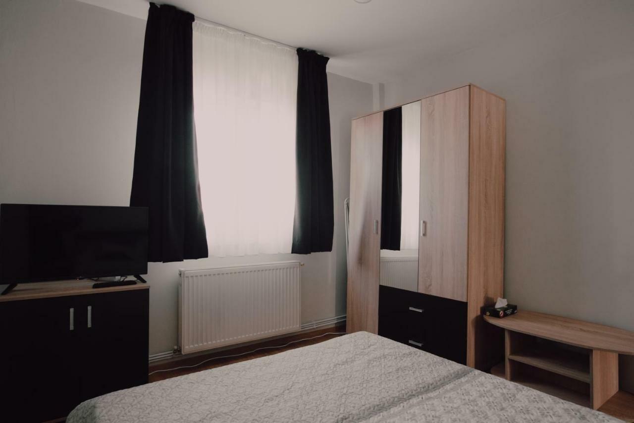 Ferienwohnung Edgar.S Place Hermannstadt Exterior foto